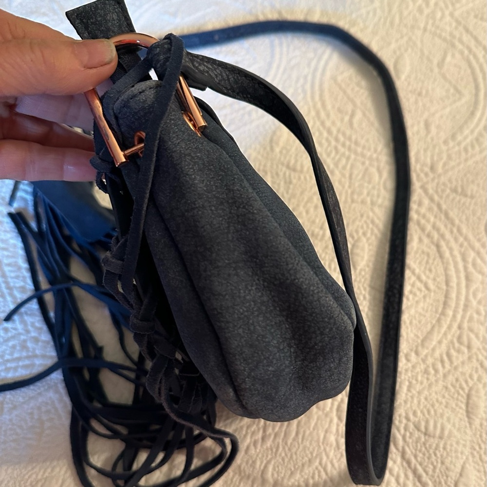 Free People Suede Blue Fringe Handbag Crossbody NWOT - Picture 6 of 13